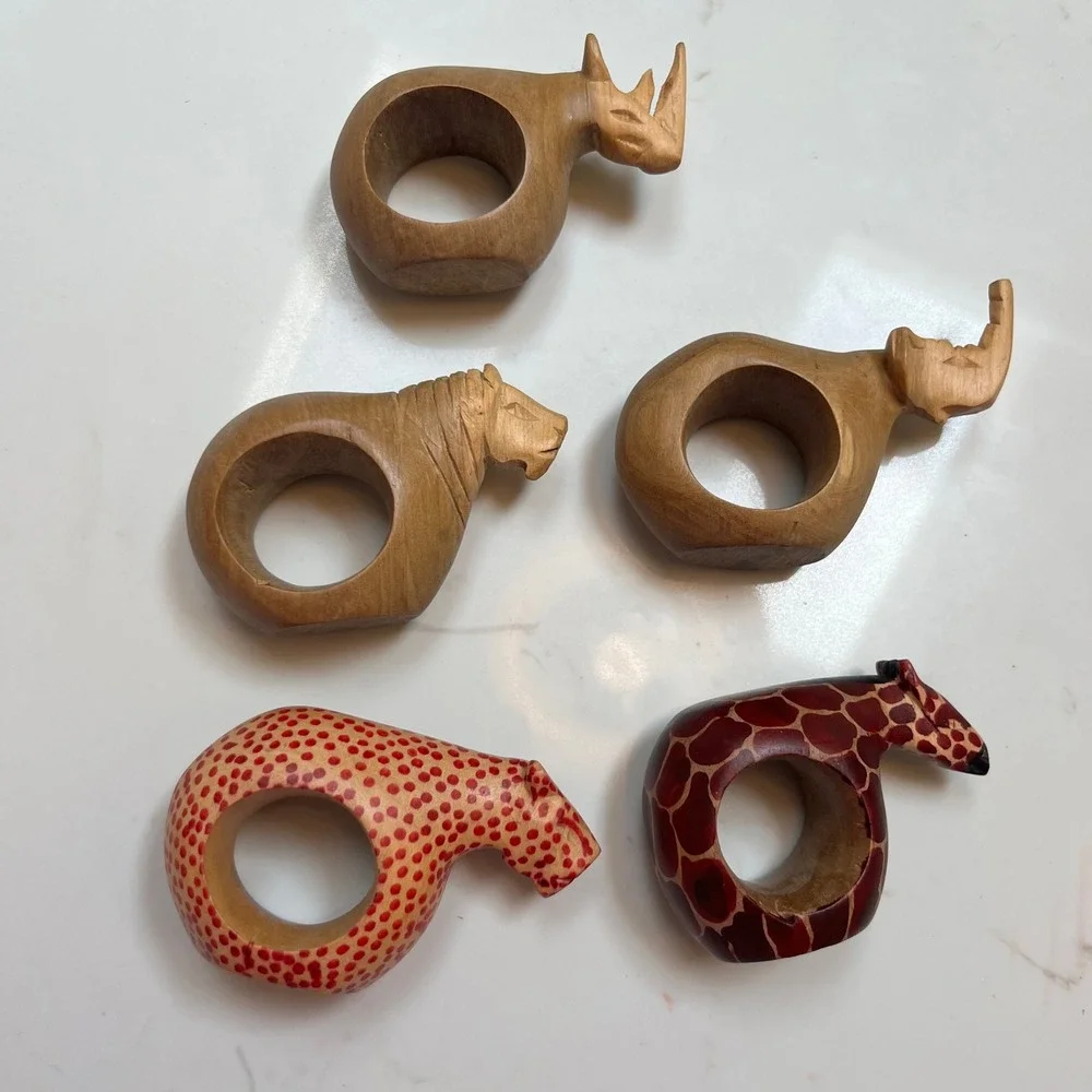 Hand Carved Wooden Safari Animal Napkin‎ Rings Set of 5 Lion Elephant Giraffe
